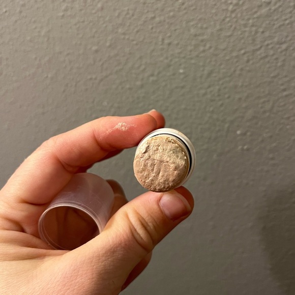 A'del Natural Cosmetics Glow Highlighter shade 01 - Picture 2 of 2